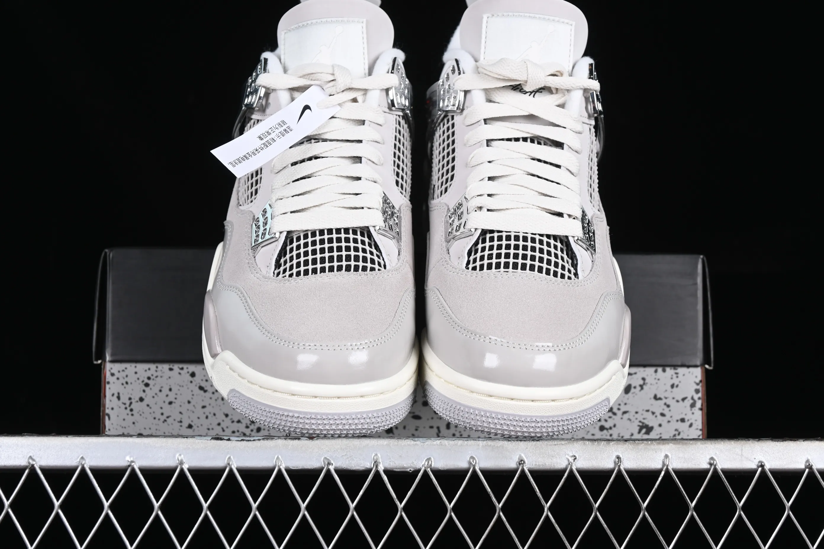 All categories Air Jordan Jordan series basketball shoes Air Jordan 4 GX foreign trade version Air Jordan 4 Retro "Frozen Moments" AJ4 Joe 4 electroplated silver AQ9129-001